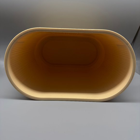 Vintage Rubbermaid trash bin in Dark Almond - Picture 5 of 6